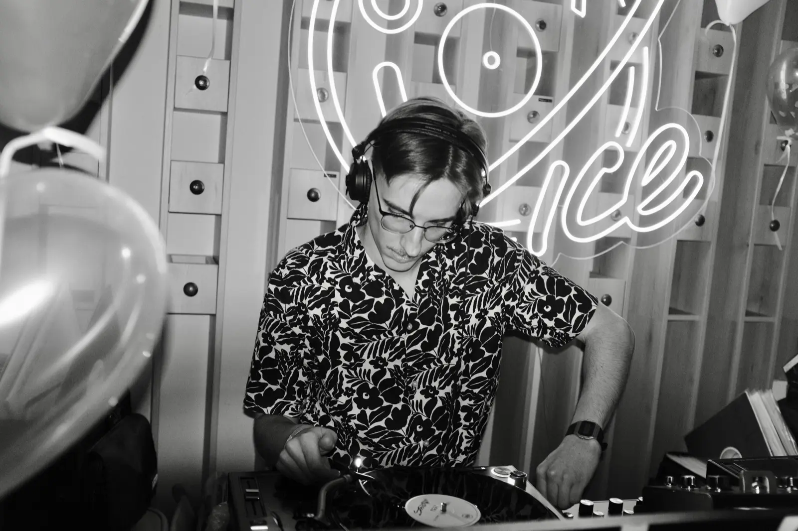 Klubowe wydarzenia Wrocław - eventy muzyczne z płytami winylowymi Odra Vice